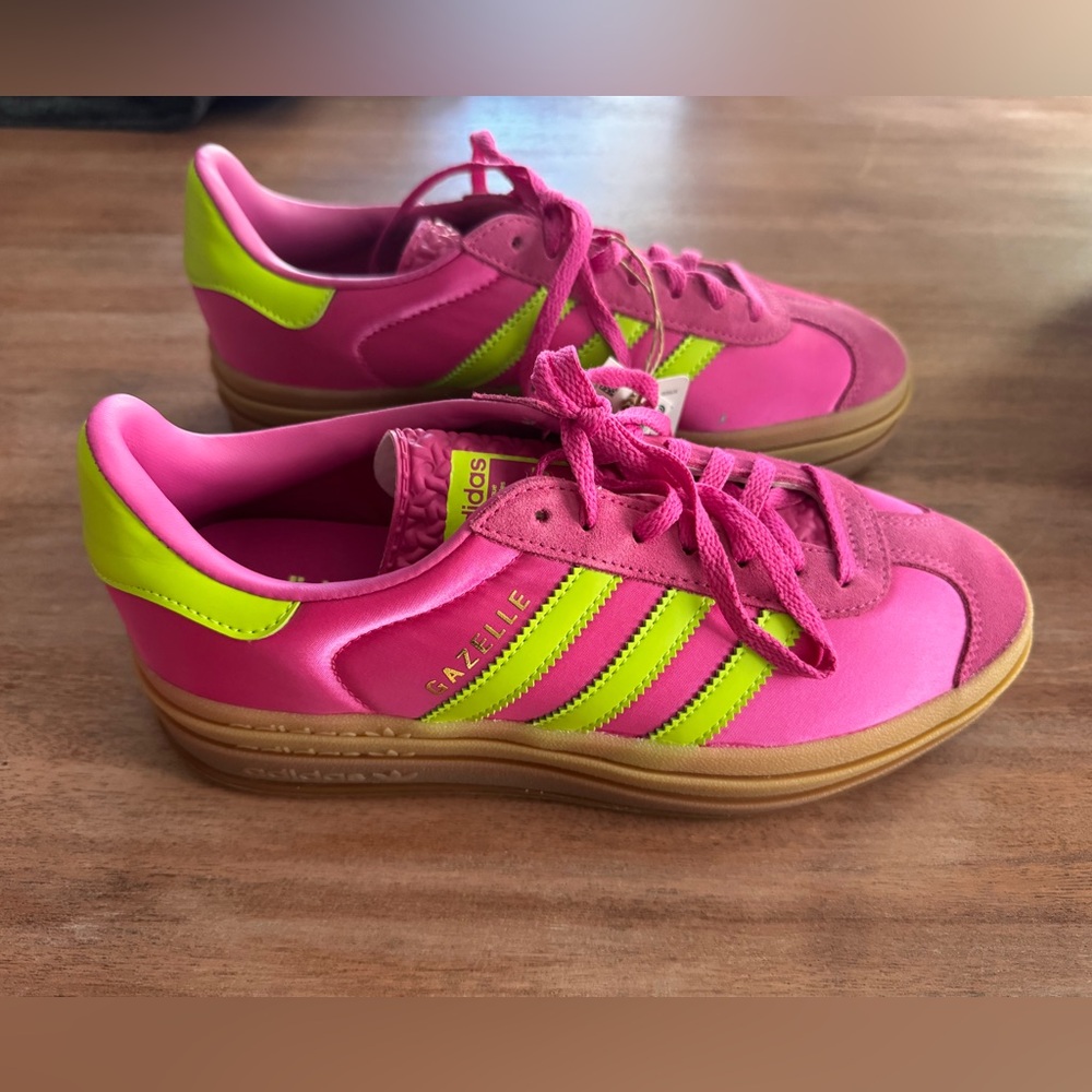 NWT Adidas Gazelle Bold Women's Platform Sneakers Size 7.5 - Picture 3 of 13